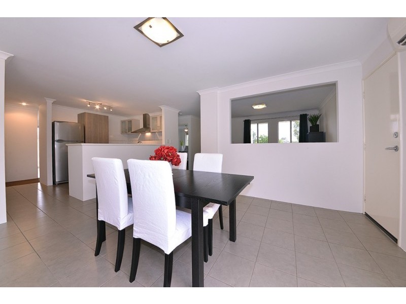 21 Bonvin Gardens, Tapping WA 6065