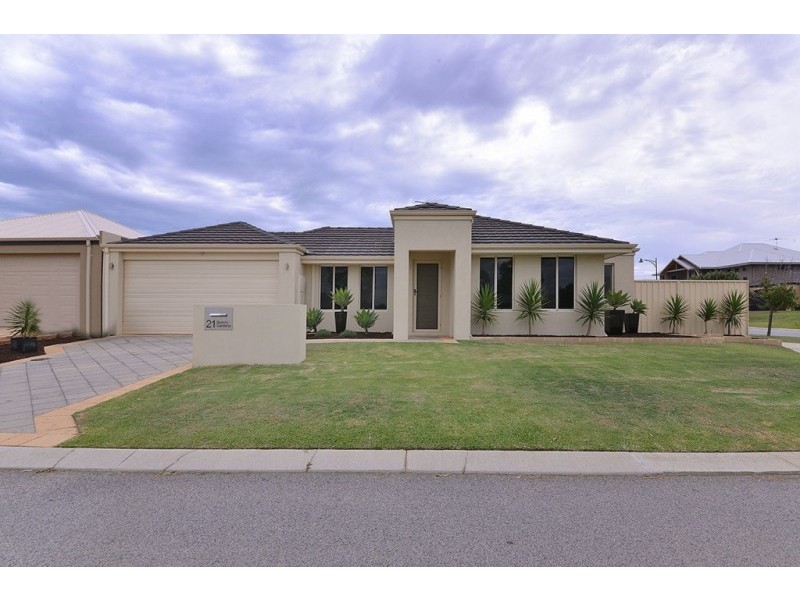 21 Bonvin Gardens, Tapping WA 6065