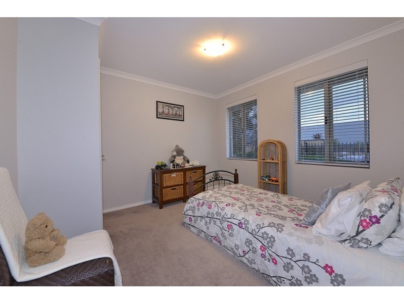 19 Jaeger Bend, Tapping WA 6065