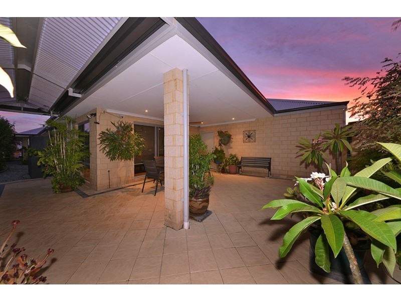 19 Jaeger Bend, Tapping WA 6065