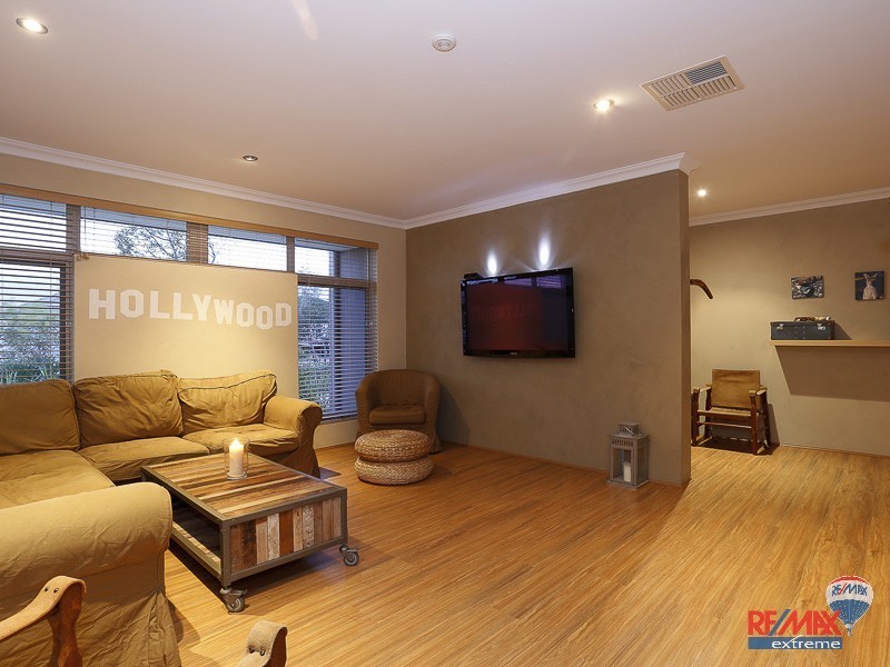 43 Grampians Loop, Yanchep WA 6035