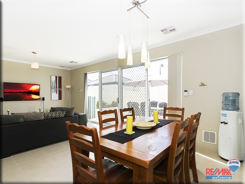 12 Bretton Grange, Butler WA 6036