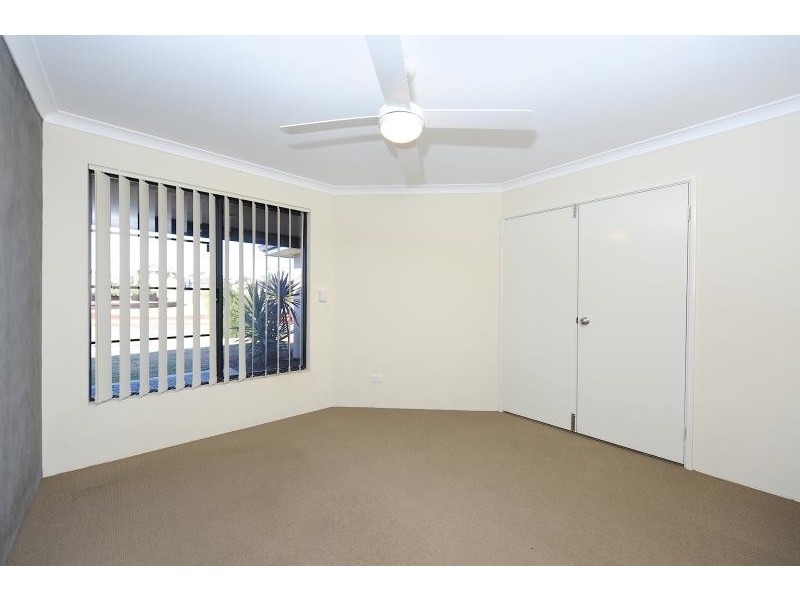 32 Elmhurst Drive, Clarkson WA 6030