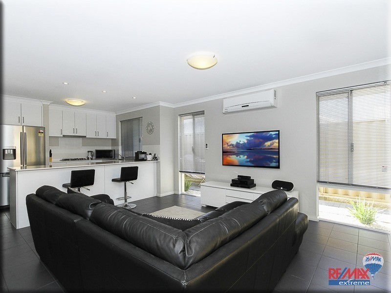 55 Billericay Circuit, Butler WA 6036