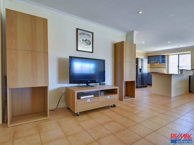 9 Karoo Way, Pearsall WA 6065