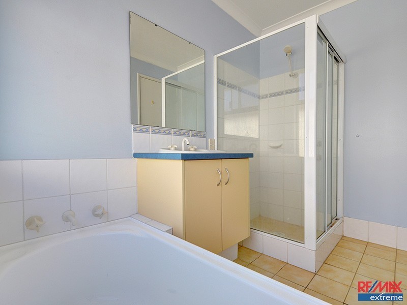 9 Karoo Way, Pearsall WA 6065