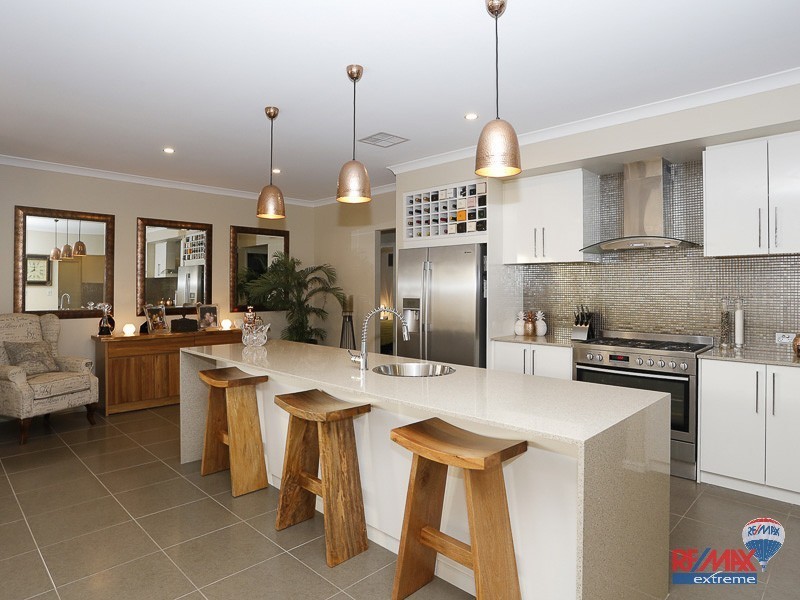 8 Radar Way, Alkimos WA 6038