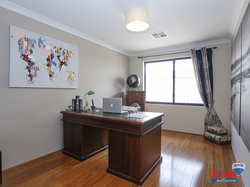 8 Radar Way, Alkimos WA 6038