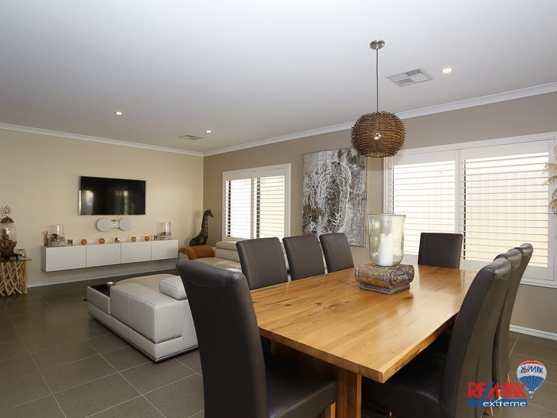 8 Radar Way, Alkimos WA 6038