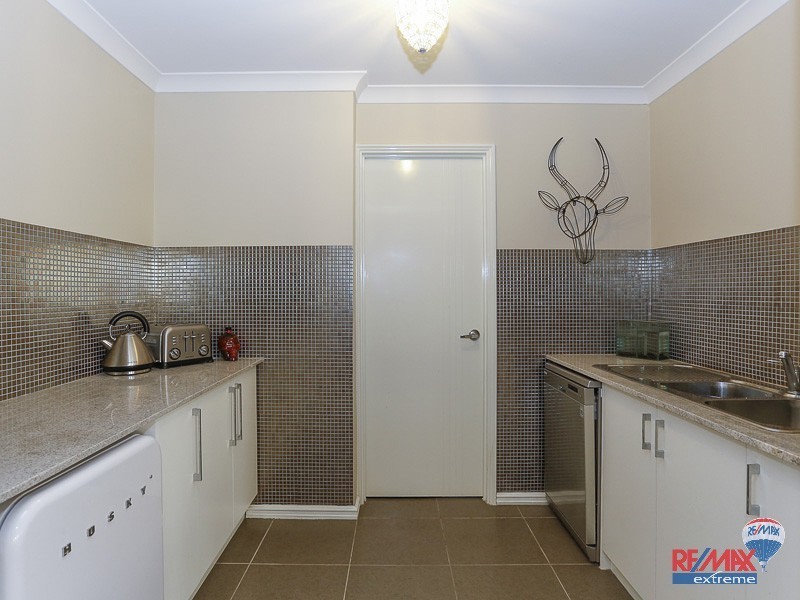 8 Radar Way, Alkimos WA 6038