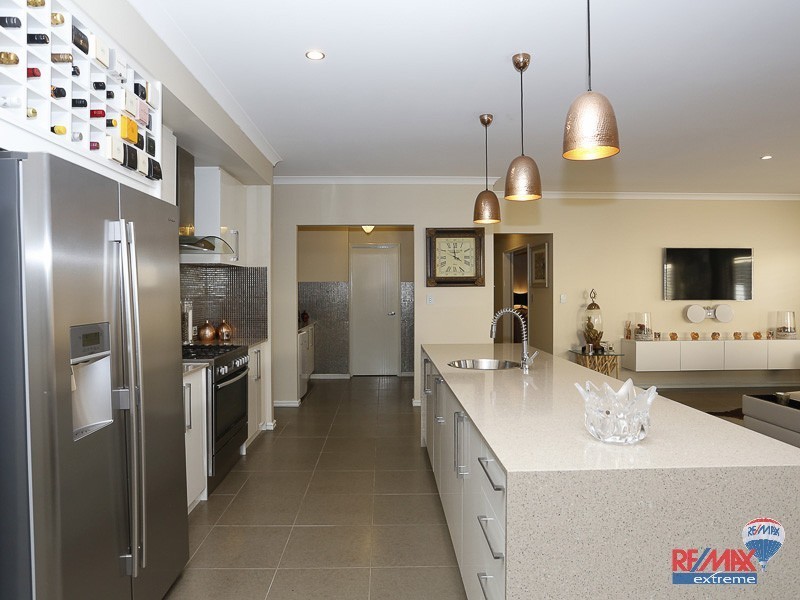 8 Radar Way, Alkimos WA 6038