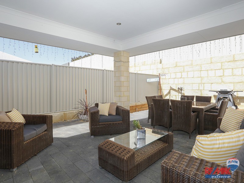 8 Radar Way, Alkimos WA 6038