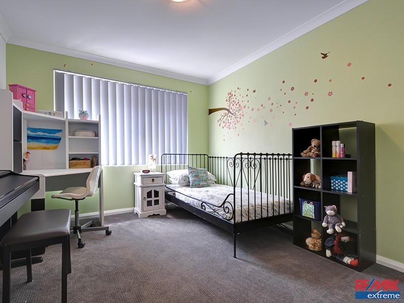 28 Abbey Green, Banksia Grove WA 6031