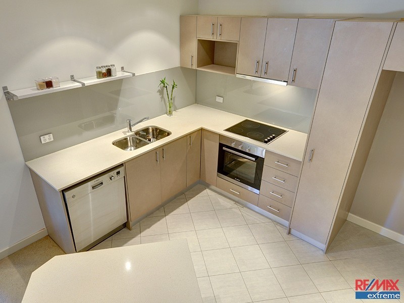 4/2 Molloy Promenade, Joondalup WA 6027