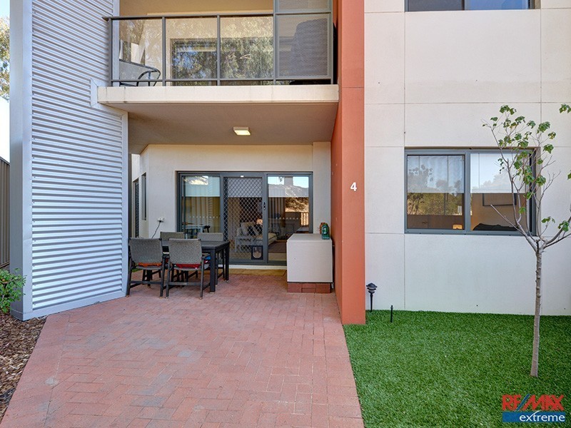 4/2 Molloy Promenade, Joondalup WA 6027