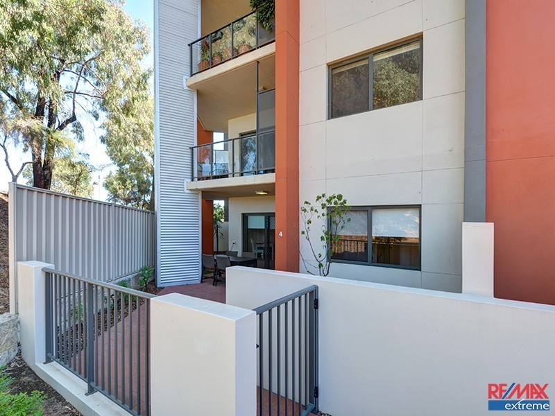 4/2 Molloy Promenade, Joondalup WA 6027