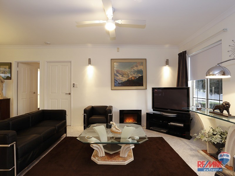 46 Macnaughton Crescent, Kinross WA 6028