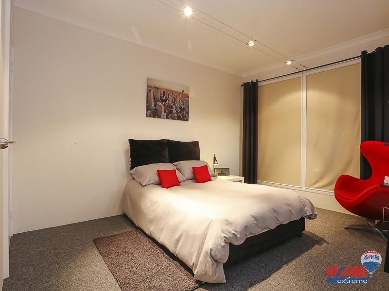 46 Macnaughton Crescent, Kinross WA 6028