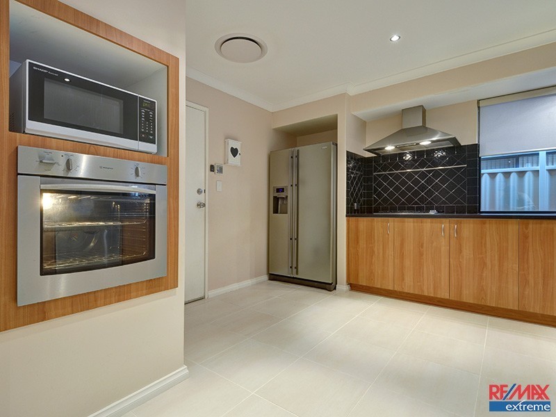 16 Impington Road, Butler WA 6036