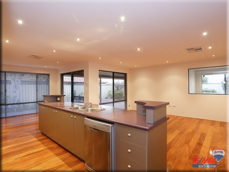 5 Marchwood Boulevard, Butler WA 6036