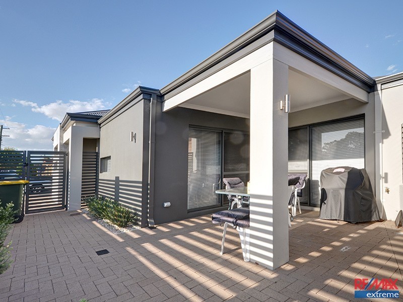 18A Woodchester Place, Nollamara WA 6061