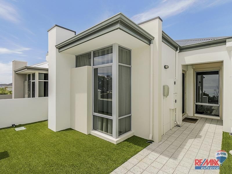 41B Helmsdale Loop, Butler WA 6036