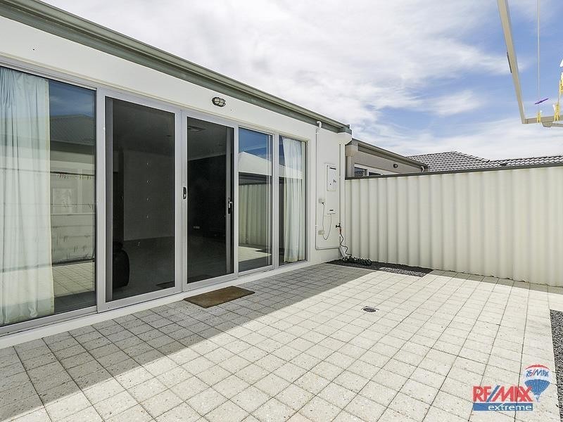 41B Helmsdale Loop, Butler WA 6036
