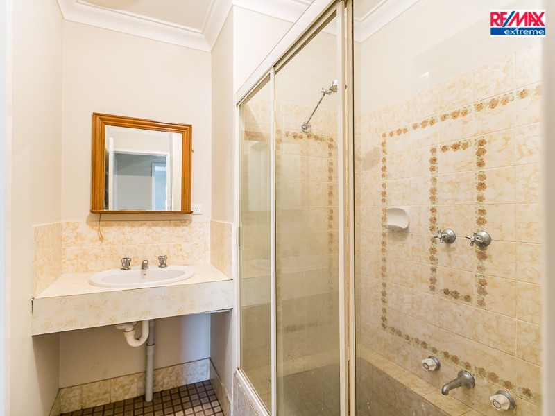 17 Grevillea Way, Heathridge WA 6027