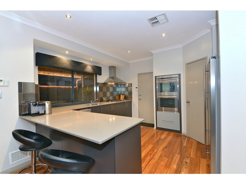 7 Naismith Road, Tapping WA 6065