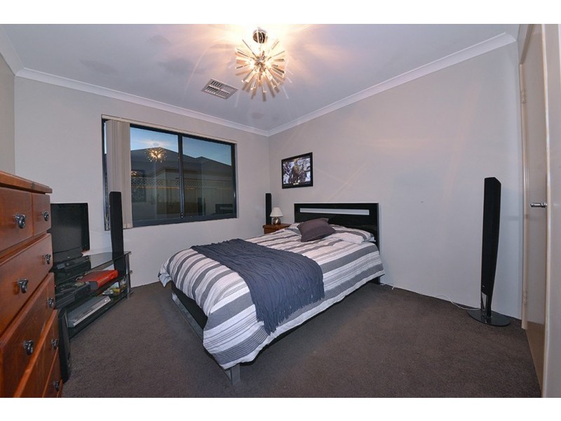 7 Naismith Road, Tapping WA 6065