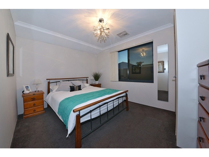 7 Naismith Road, Tapping WA 6065