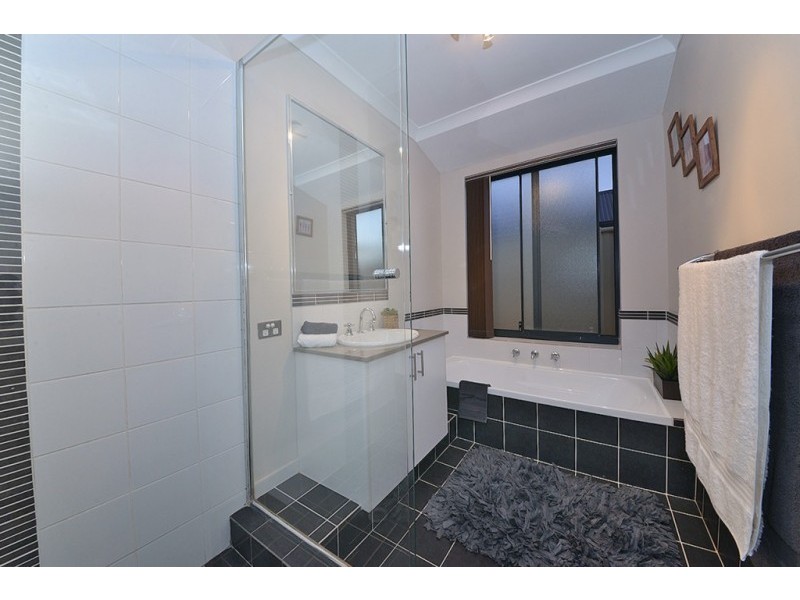 7 Naismith Road, Tapping WA 6065