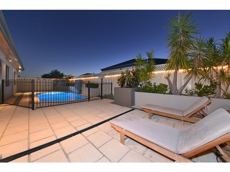 7 Naismith Road, Tapping WA 6065