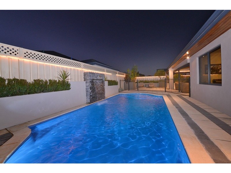 7 Naismith Road, Tapping WA 6065