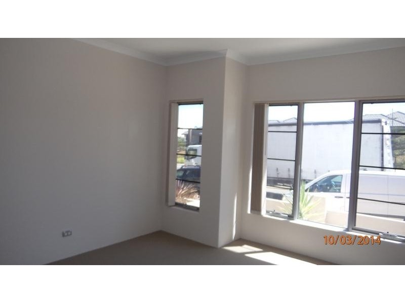 299 Camborne Parkway, Butler WA 6036