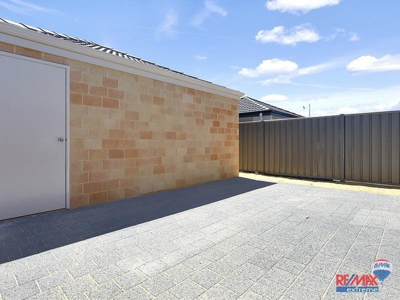 73 Cuddlepie Turn, Banksia Grove WA 6031