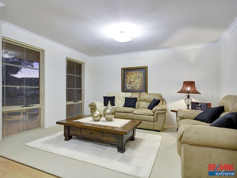 47 Abbey Green Rd, Banksia Grove WA 6031