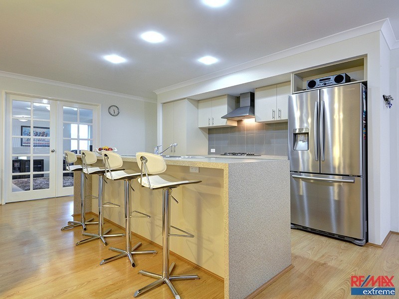 47 Abbey Green Rd, Banksia Grove WA 6031