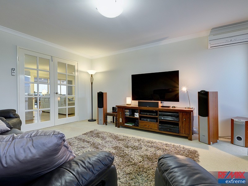 47 Abbey Green Rd, Banksia Grove WA 6031