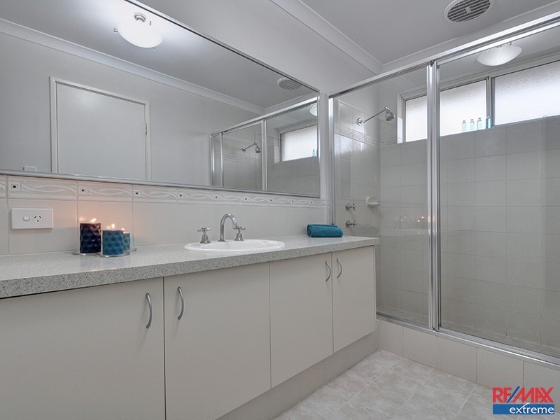 47 Abbey Green Rd, Banksia Grove WA 6031