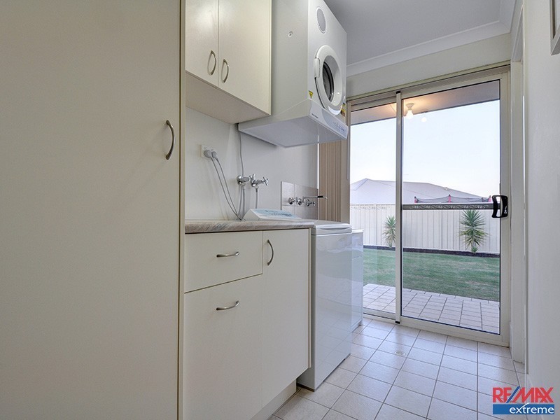 47 Abbey Green Rd, Banksia Grove WA 6031
