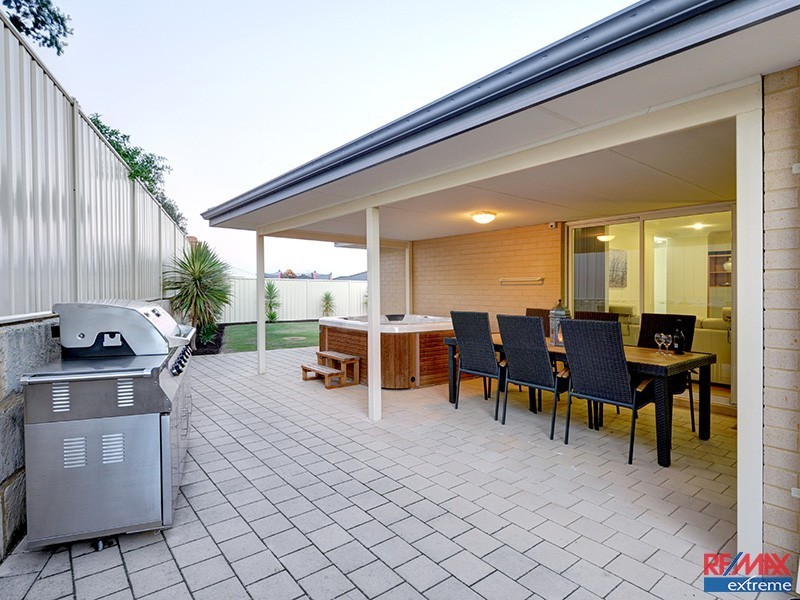 47 Abbey Green Rd, Banksia Grove WA 6031