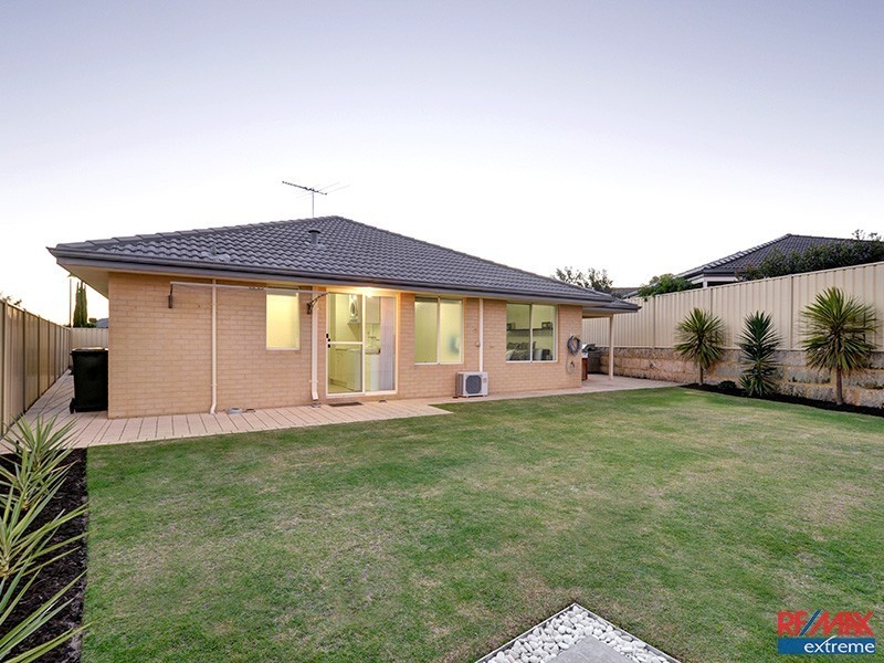 47 Abbey Green Rd, Banksia Grove WA 6031