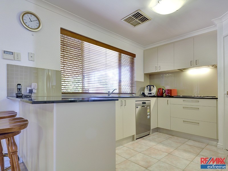 2 Engadine Way, Duncraig WA 6023