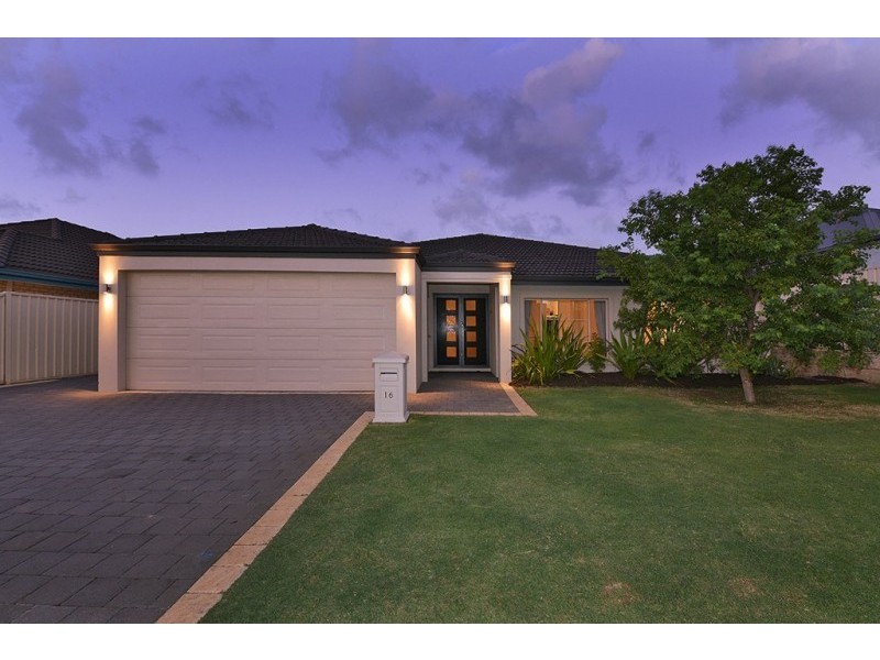 16 Kinta Way, Tapping WA 6065