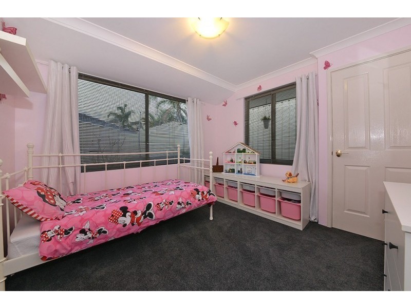 16 Kinta Way, Tapping WA 6065