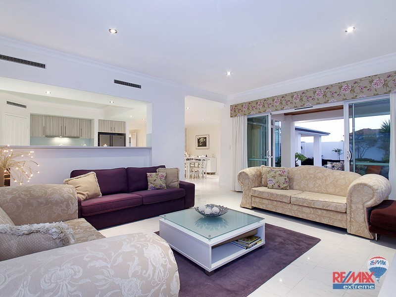 27 Cobia Vista, Yanchep WA 6035