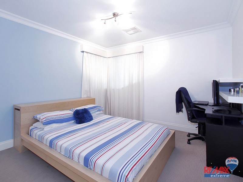 27 Cobia Vista, Yanchep WA 6035