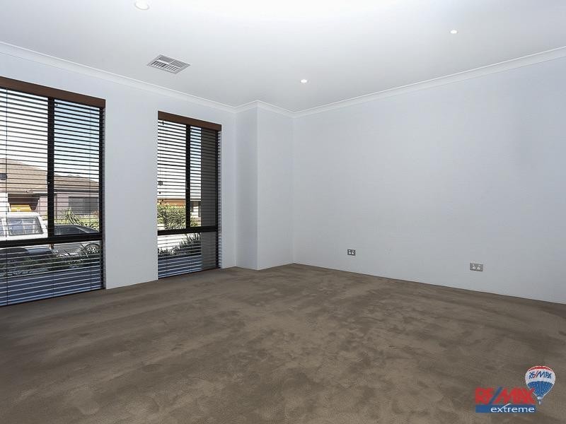 9 Costelloe Gardens, Butler WA 6036