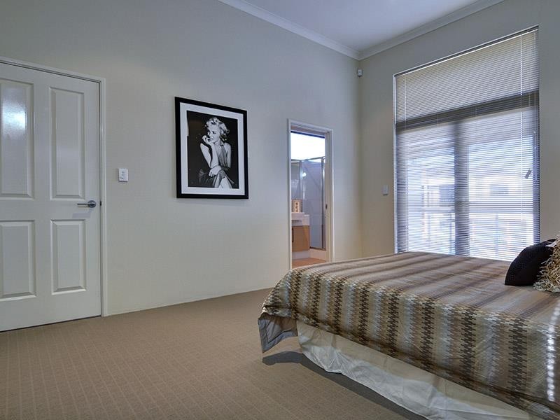 2/49 Discovery Circuit, Iluka WA 6028